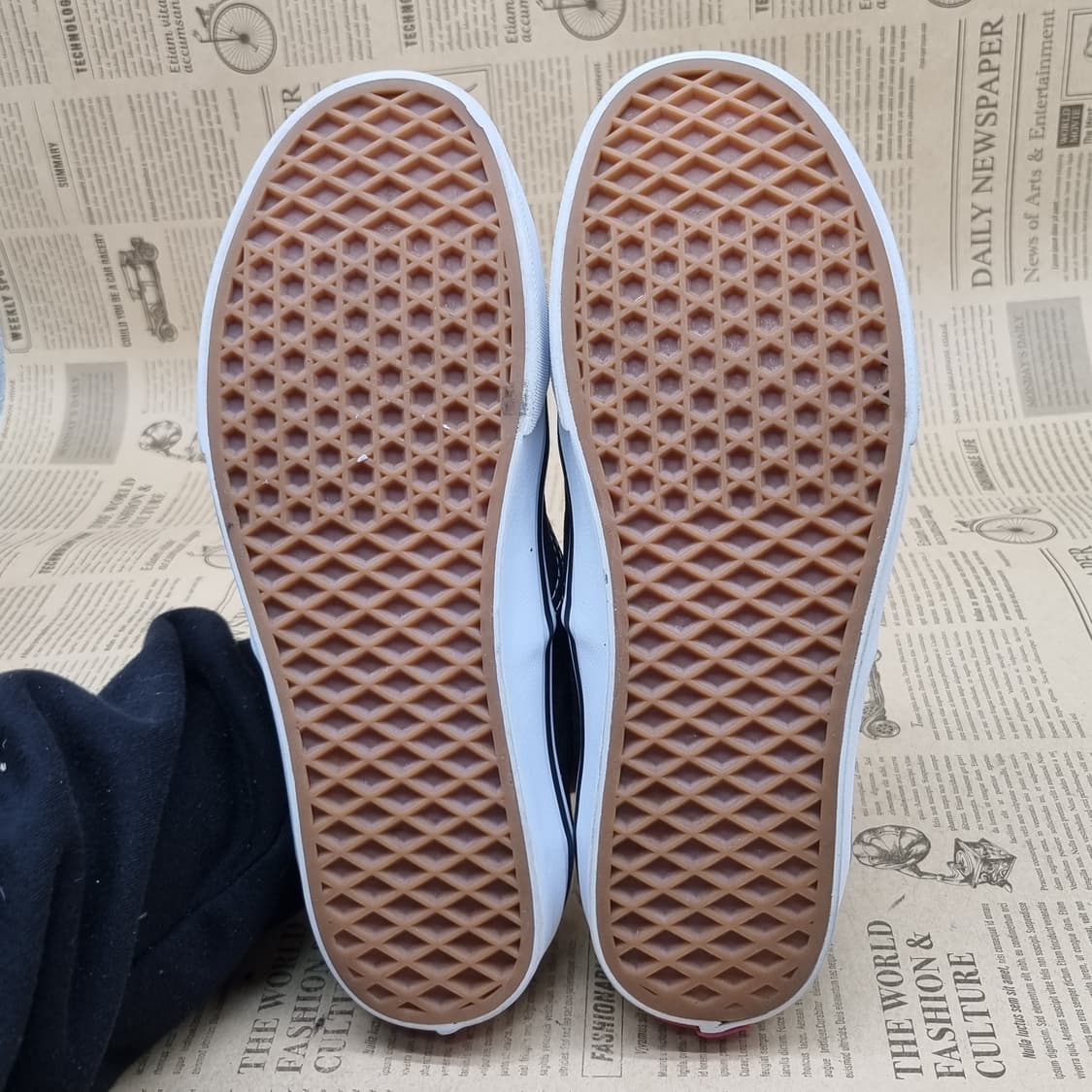 반스 어센틱 블랙 남성스니커즈270  상품이미지3