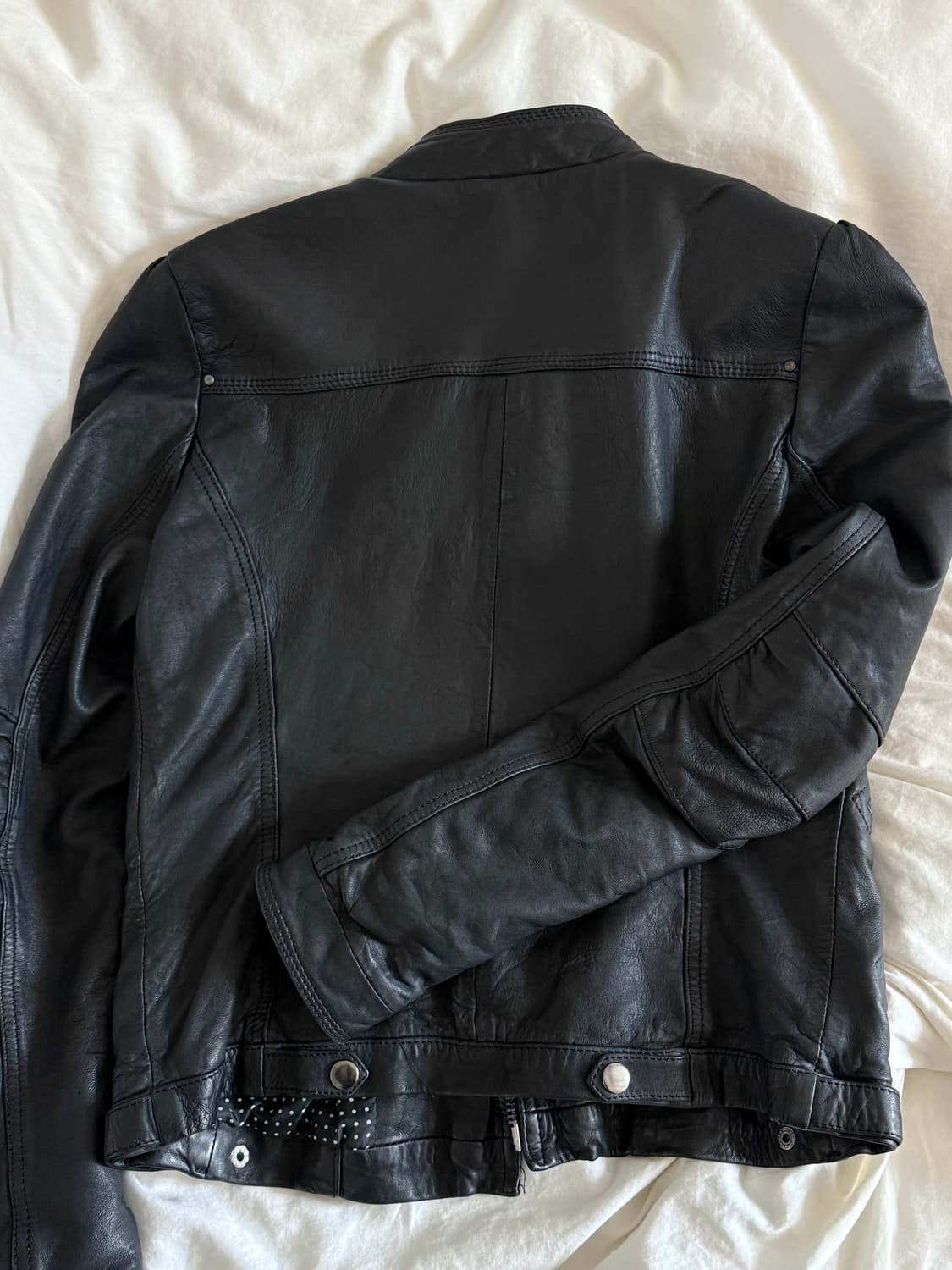 자라 멀티포켓 양가죽 라이더 자켓 상품이미지5