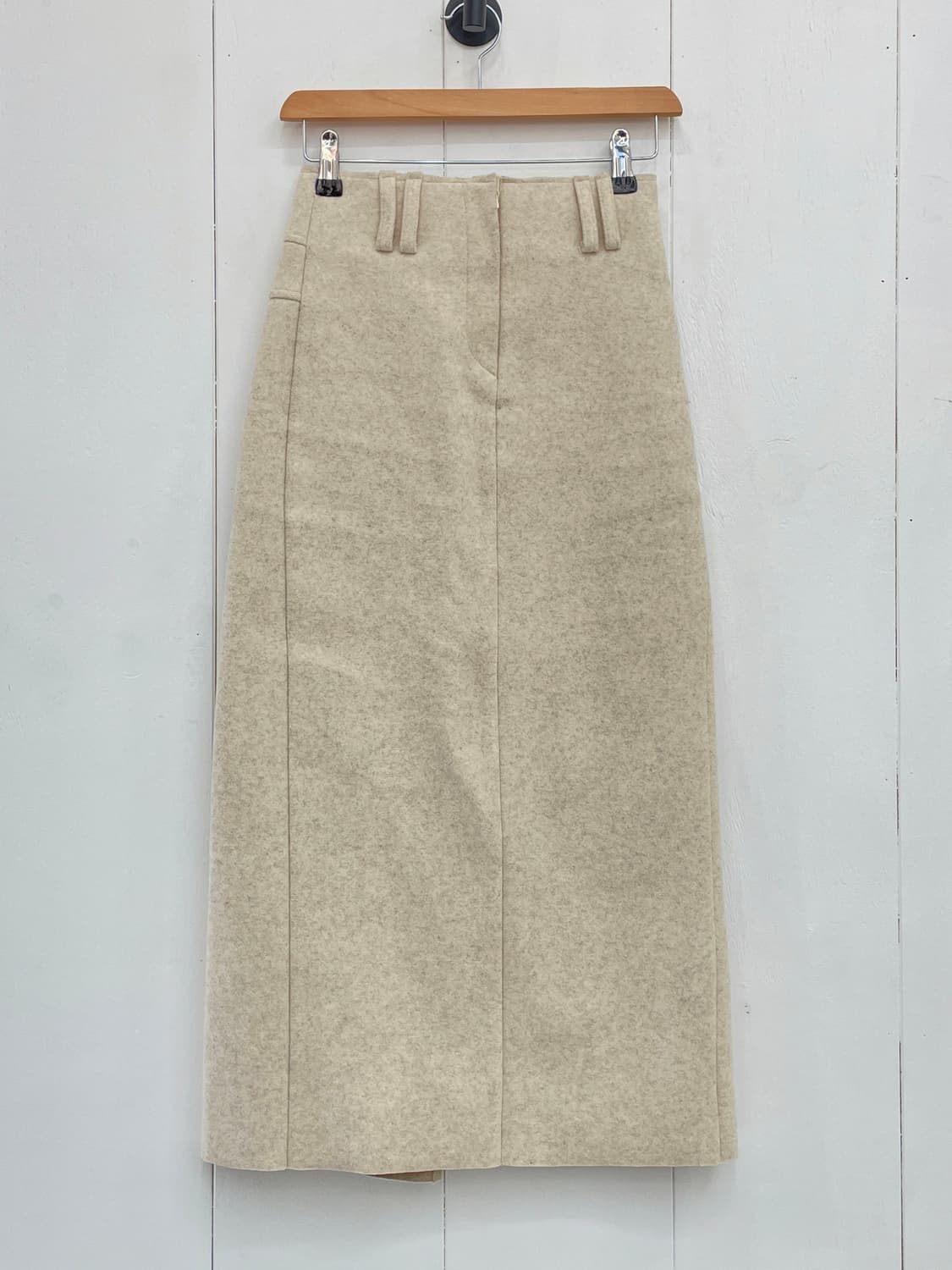 어글리쉐도우(UGLYSHADOW) 백포켓 뒷트임 롱 스커트 오트밀 상품이미지2