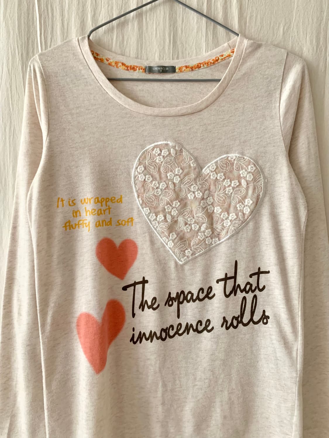 시네마클럽 레이스 하트 패치 티셔츠 상품이미지2