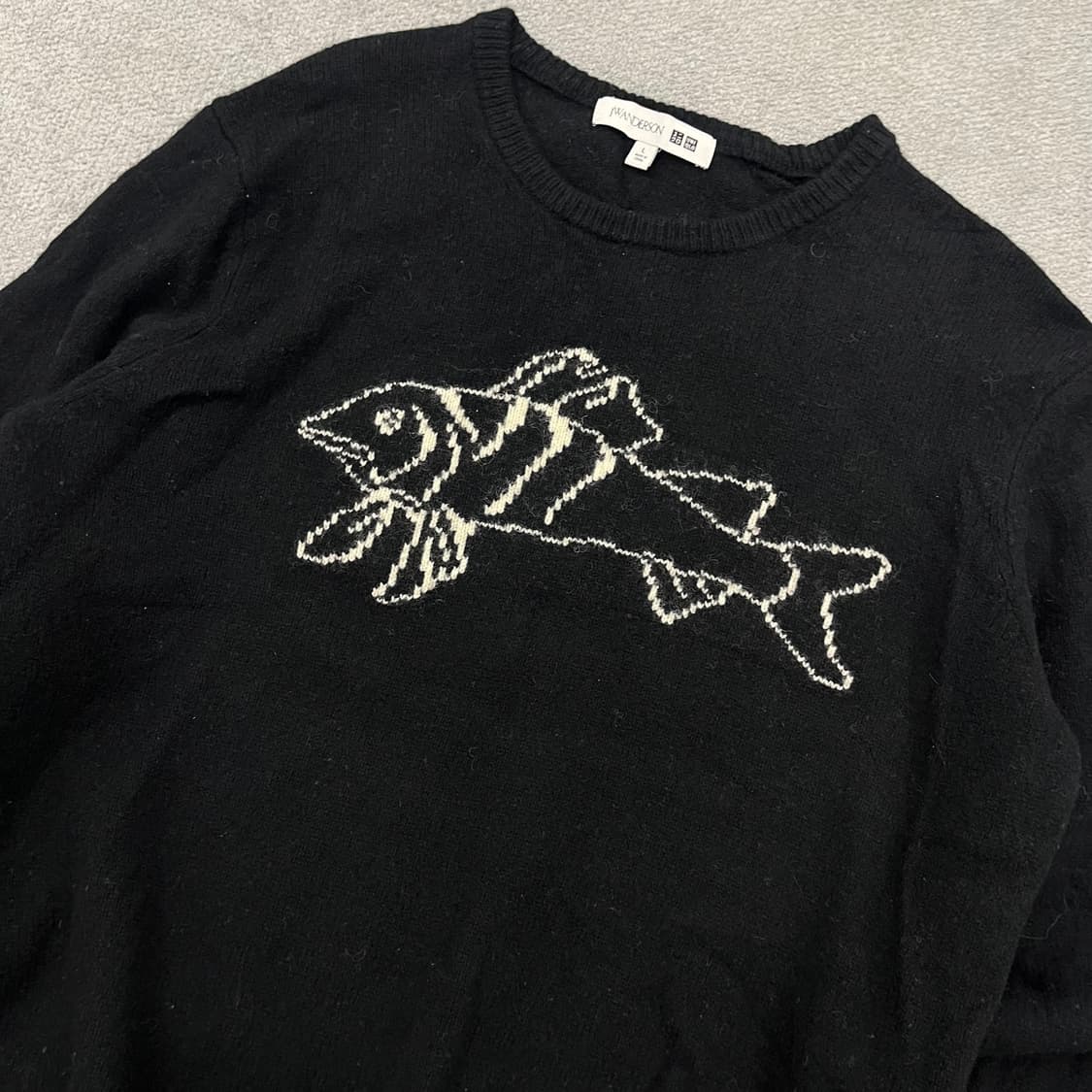 L JW앤더슨 X 유니클로 피쉬 니트 상품이미지2