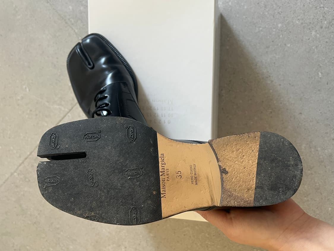 마르지엘라 유광 타비 로퍼 35size 상품이미지2