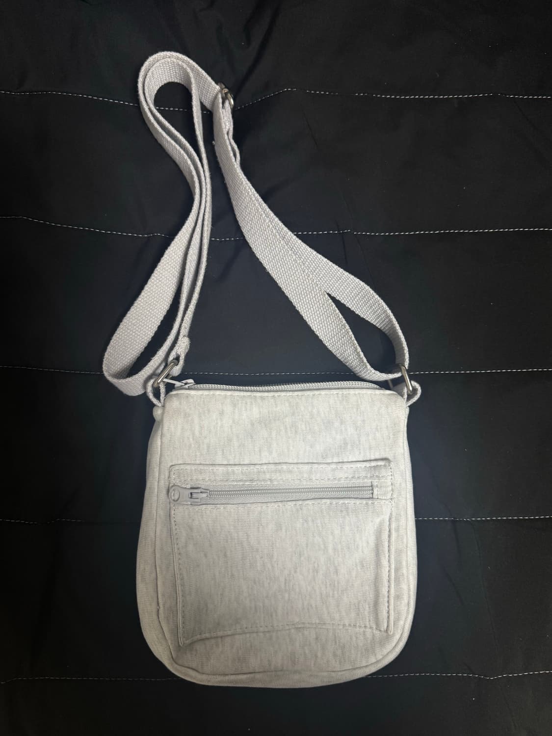 더콜디스트모먼트 미니크로스백 상품이미지2