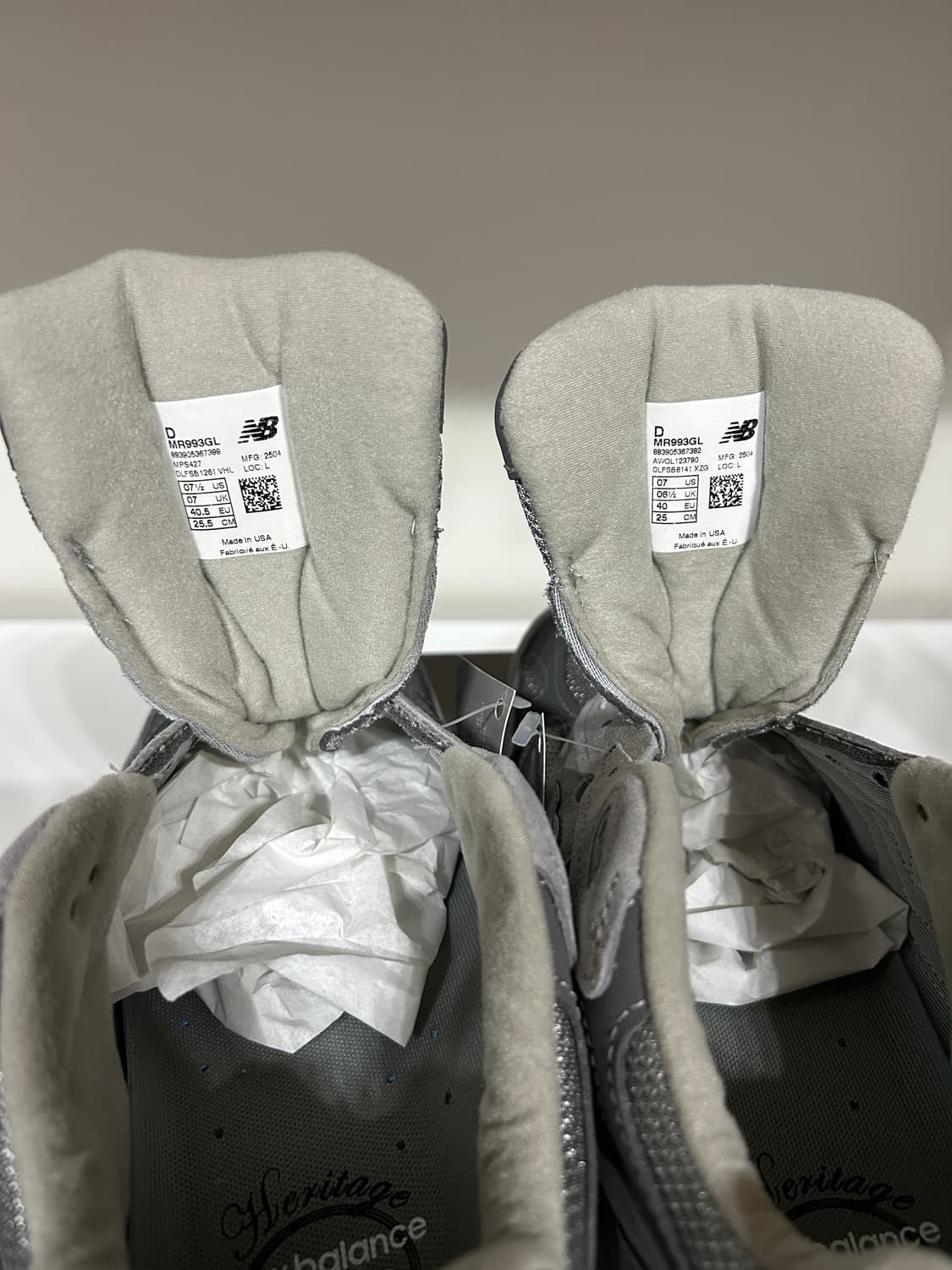 뉴발란스 993 Made In USA 스니커즈 MR993GL 250사이즈 상품이미지3