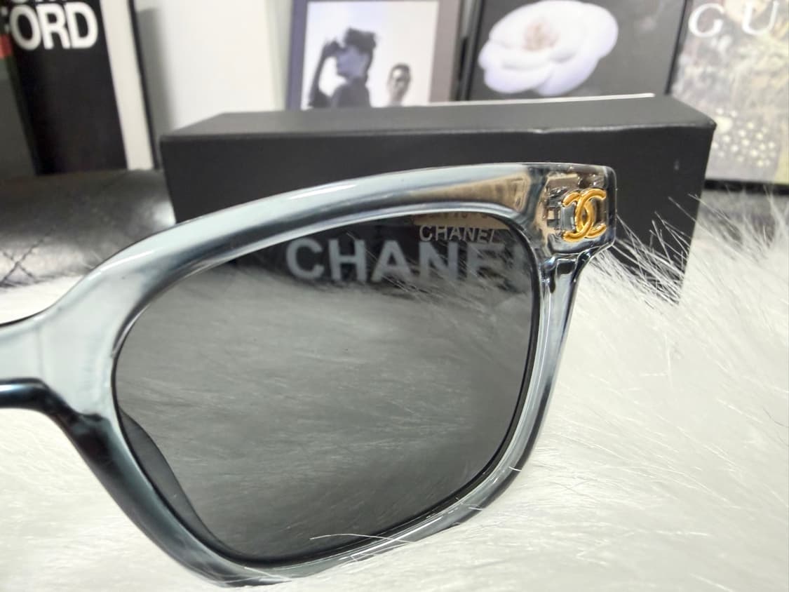 샤넬 이니셜 스톤장식 선글라스 블루그레이 풀박스 상품이미지5
