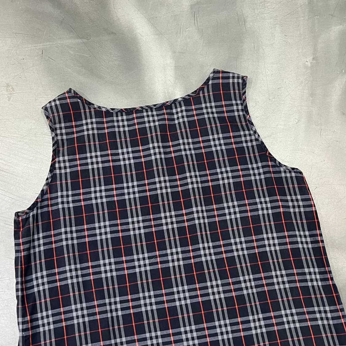  버버리 노바체크 슬리브리스 탑 y16351 상품이미지5