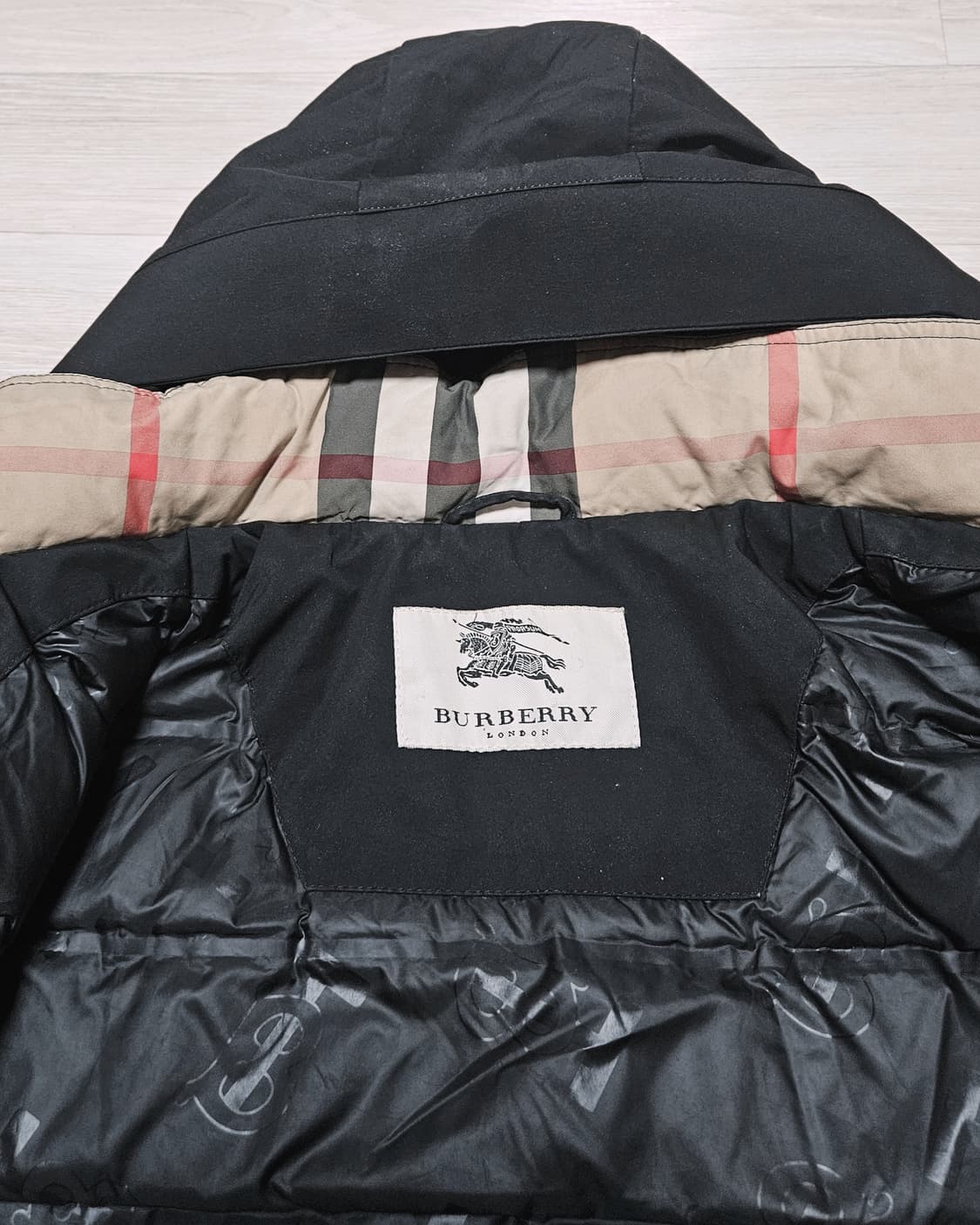 버버리 다운 패딩코트  XXL 정품 상품이미지4
