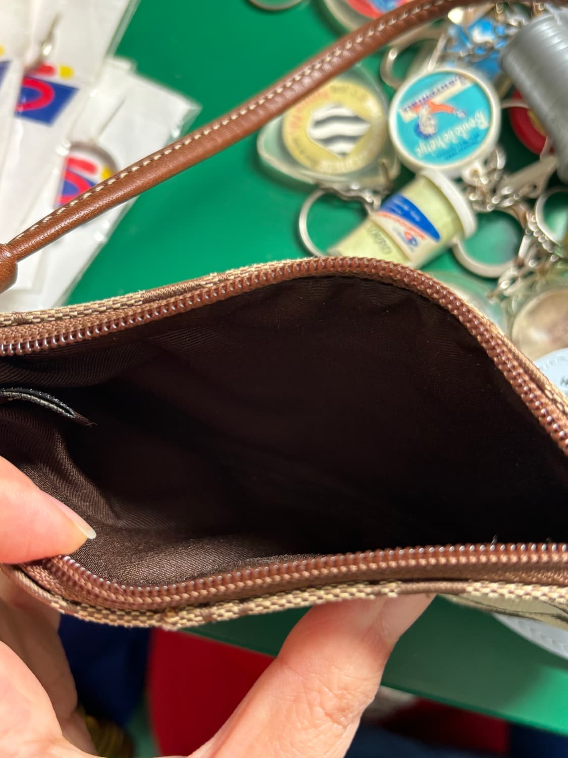 Vintage Coach Mini Wallet 상품이미지3