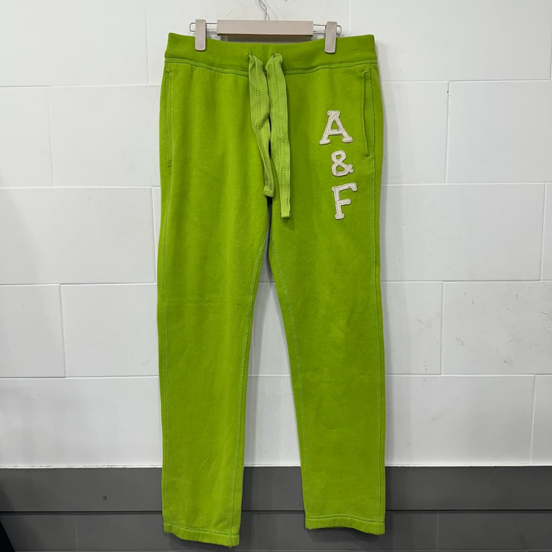 아베크롬비 트레이닝 팬츠 상품이미지1