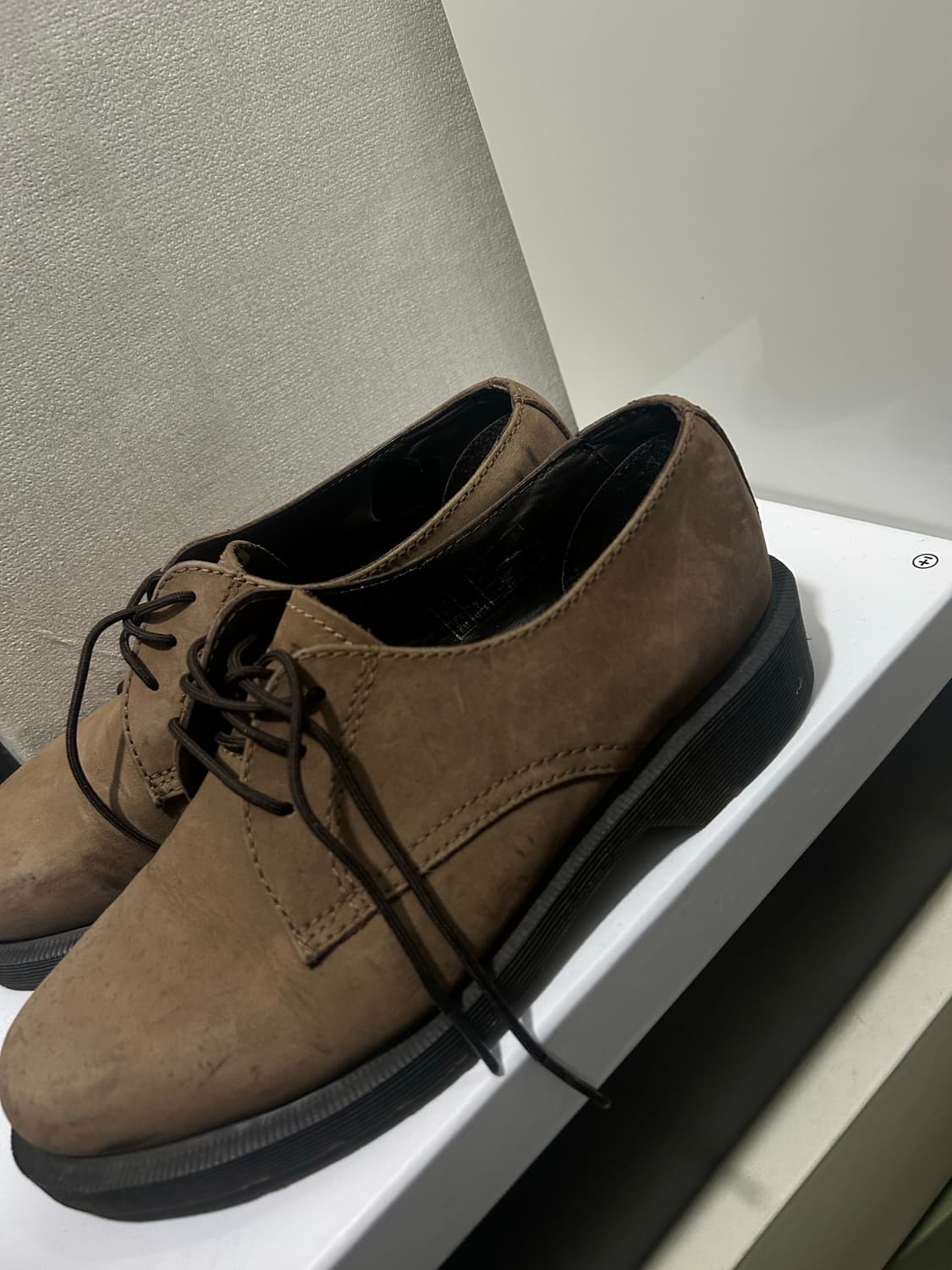 닥터마틴 스웨이드 3홀 더비슈즈 영국 5사이즈 상품이미지1