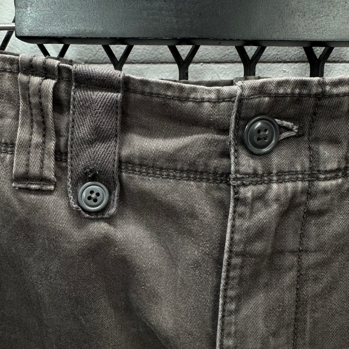 00s GAP 갭 피그먼트 워싱 카고 팬츠 포켓 지퍼 디테일 차콜 상품이미지6