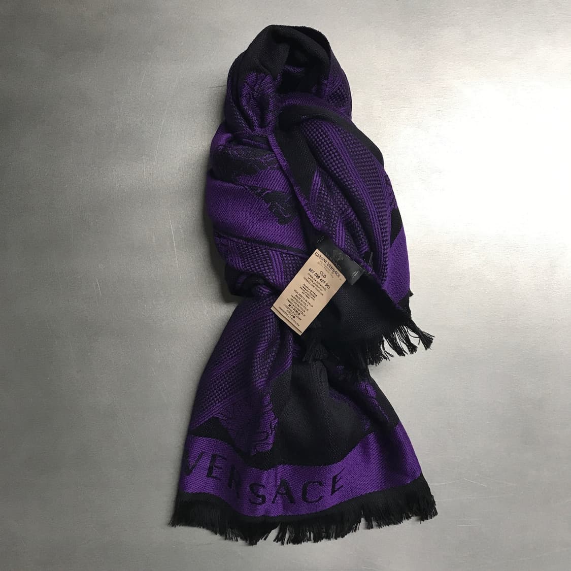 베르사체 머플러 상품이미지1