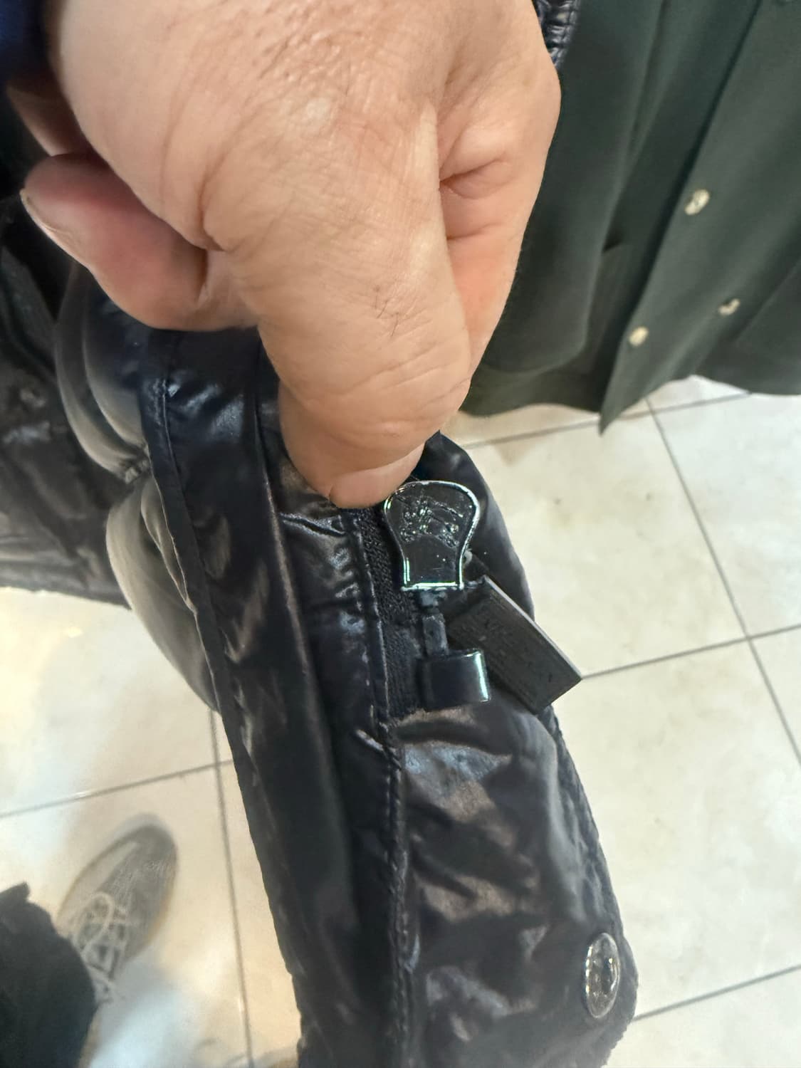 100-105 정품 버버리 패딩 팝니다 상품이미지3