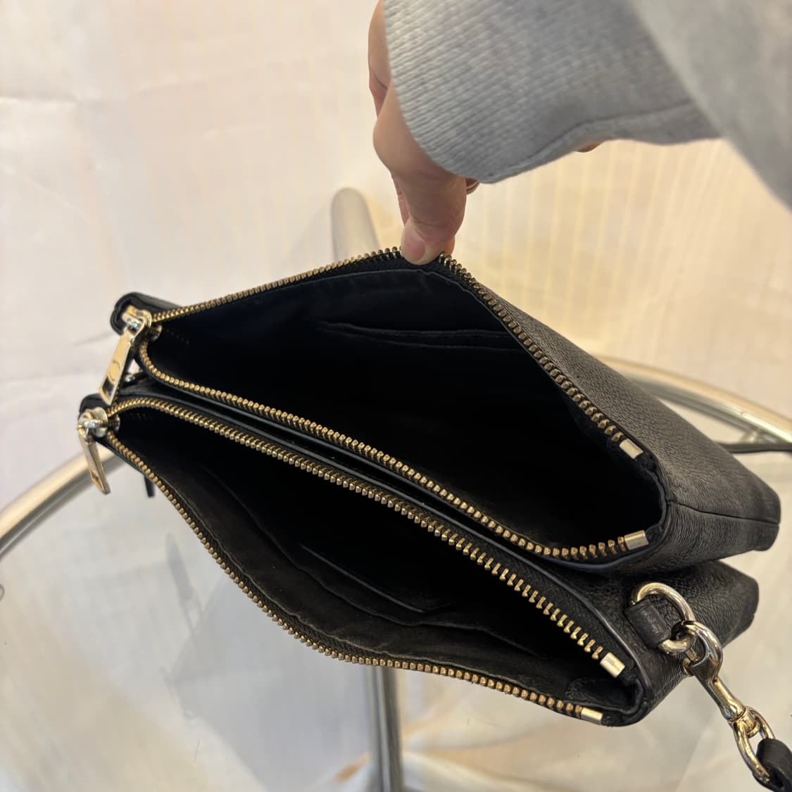 정품 코치 가죽 크로스백     상품이미지9