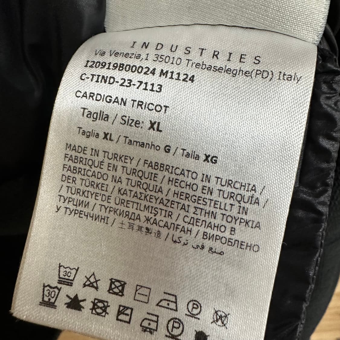 몽클레어 빅로고 니트패딩 XL 블랙 상품이미지6