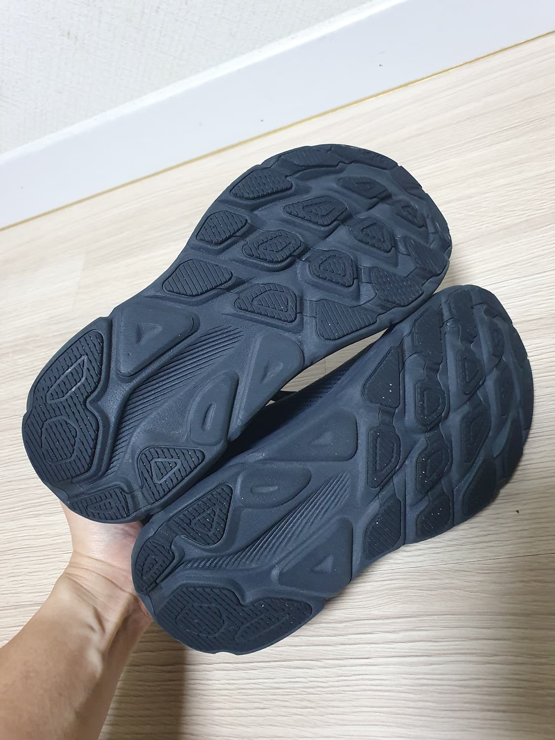 호카 클리프톤9 GTX 고어텍스 240 상품이미지7