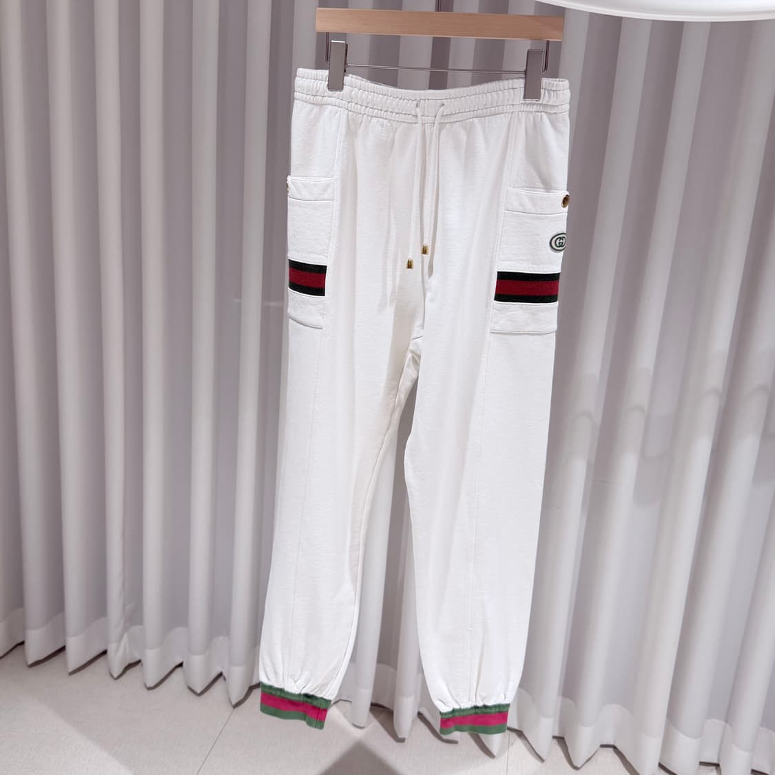 (A+/S) / 구찌 로고 웹 스트라이프 트레이닝 조거 팬츠 화이트 상품이미지2