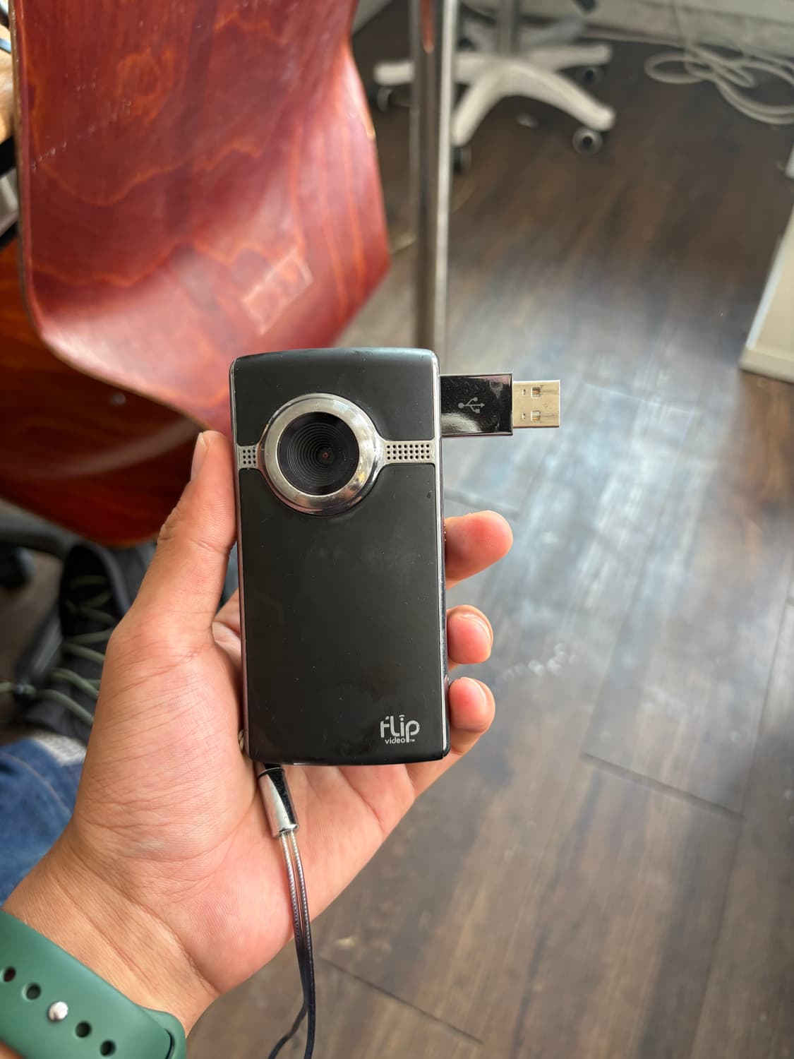 시스코 플립 ultra hd 디지털캠코더 상품이미지2