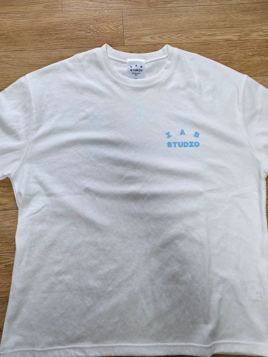 아이앱 화이트 2XL 상품이미지1