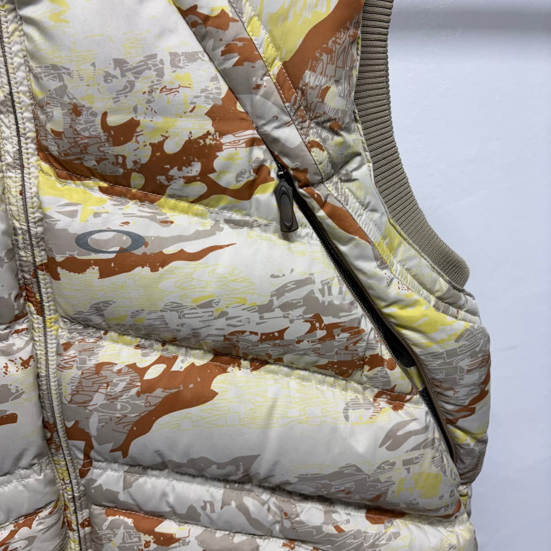 00S 오클리 카모 구스다운 베스트 상품이미지3