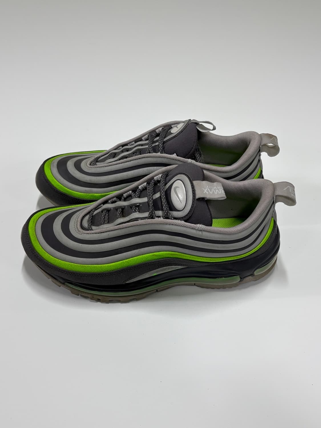 나이키 에어맥스 97 유틸리티 그레이 일렉트릭 그린  상품이미지4