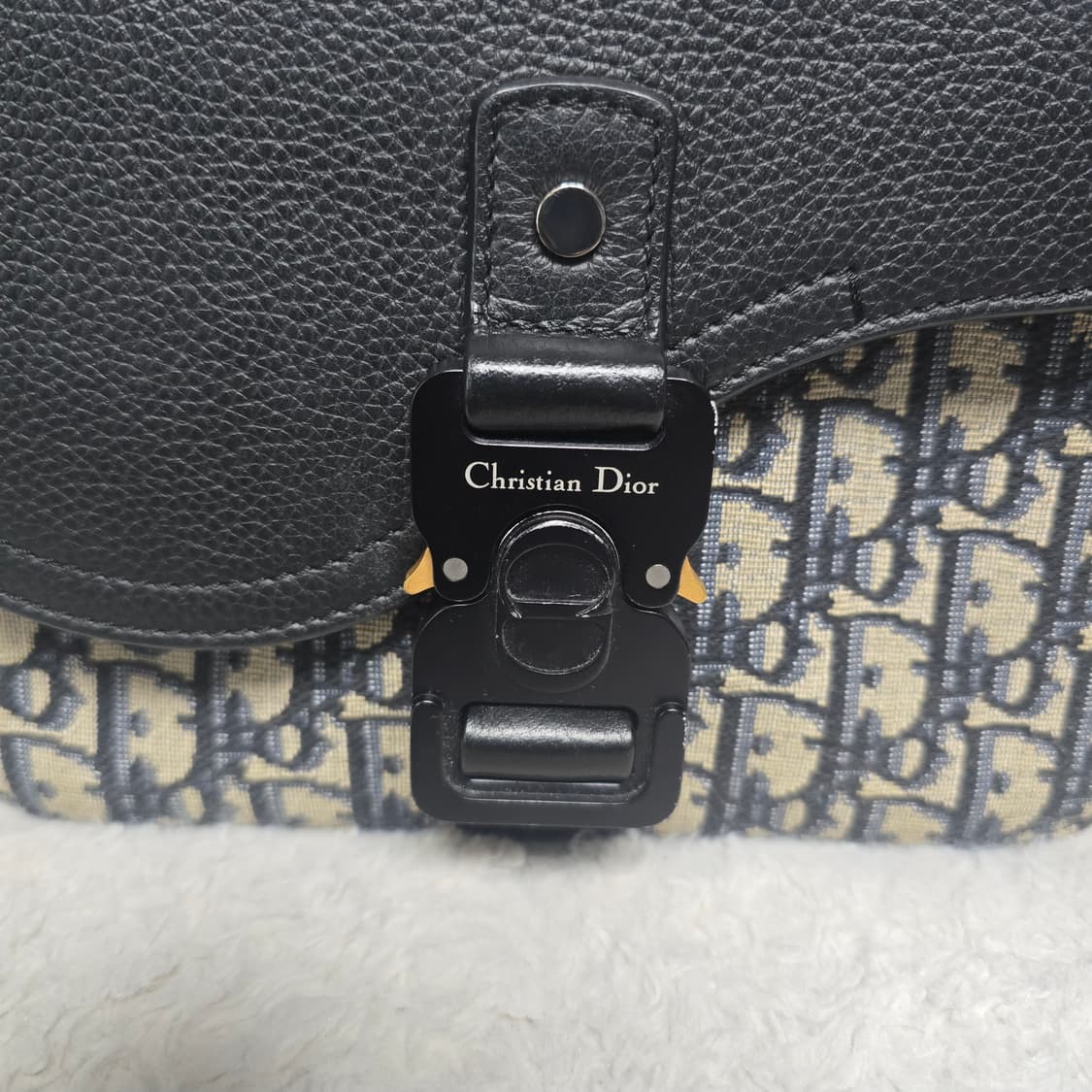 디올 오블리크 플랩백 상품이미지3