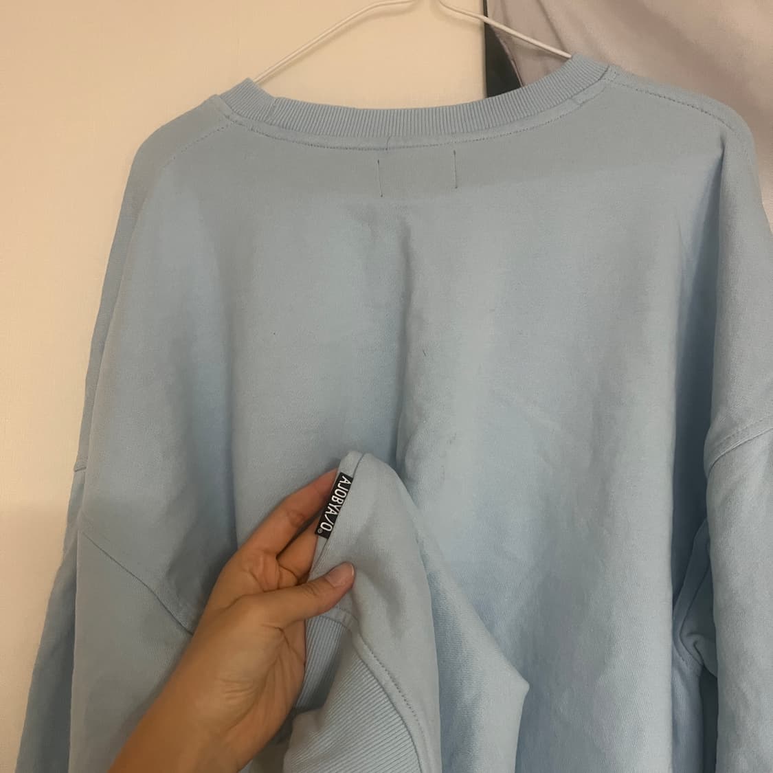 아조바이아조 하늘색 라운드 스웻셔츠 맨투맨 상품이미지5