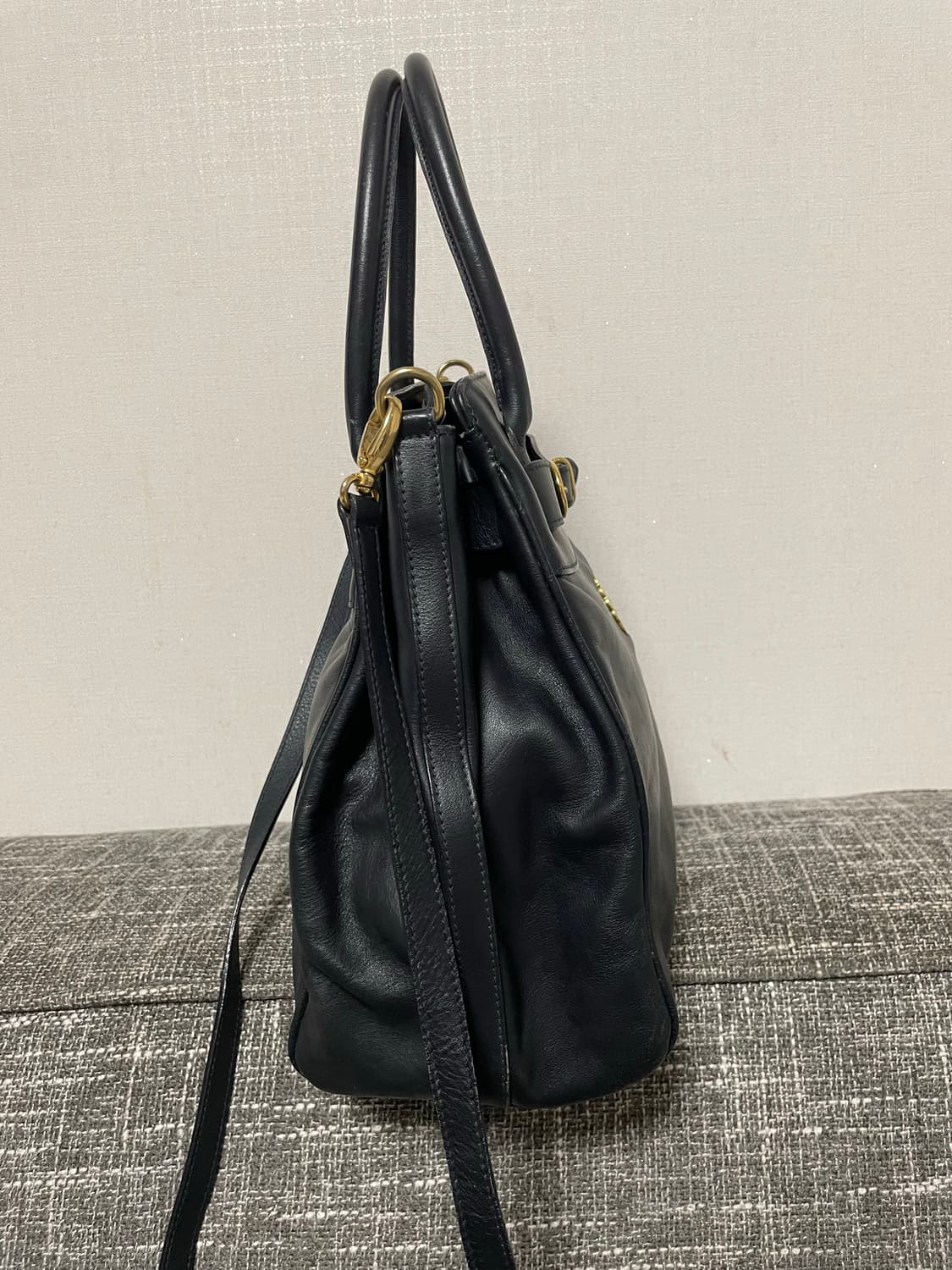 버버리 빈티지 블랙 가죽 토트백 겸 숄더백 정품 상품이미지3