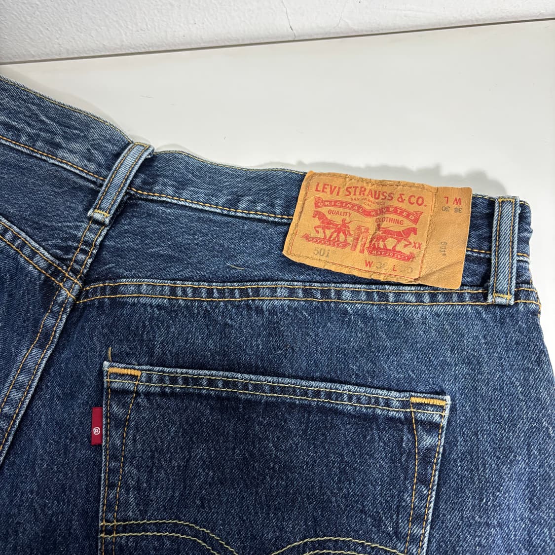 XL 36 리바이스501 레귤러핏 진청 버튼플라이 데님팬츠 상품이미지2