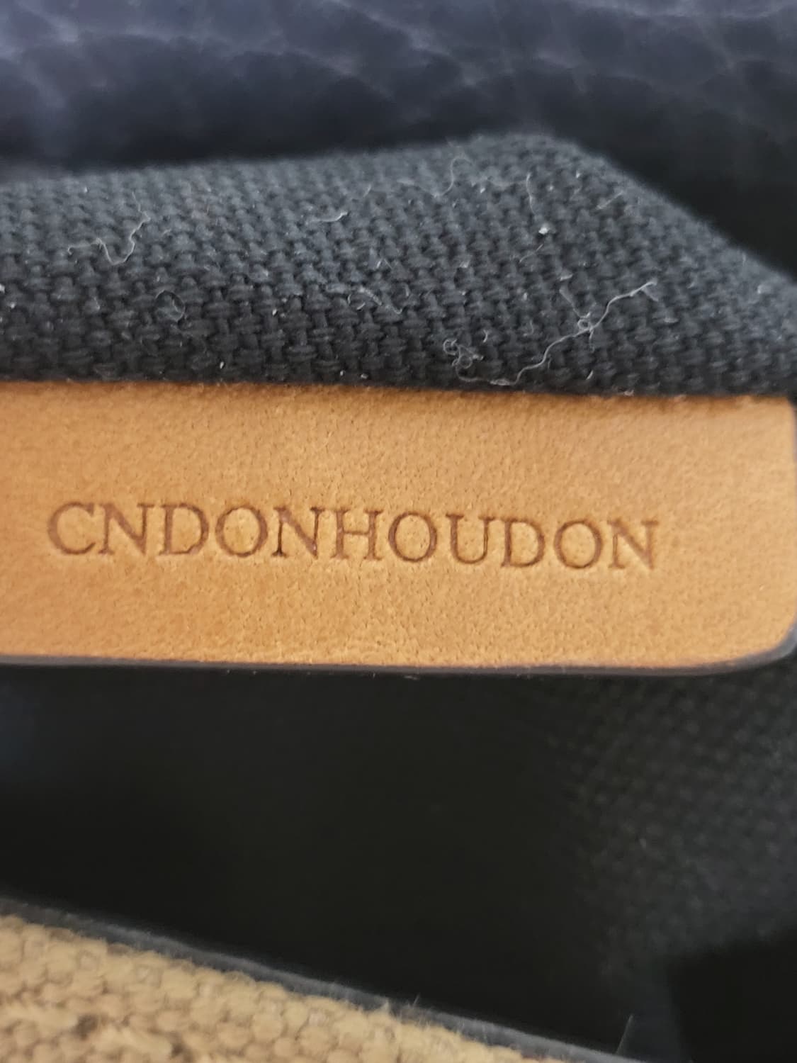 버버리 크로스백 상품이미지9