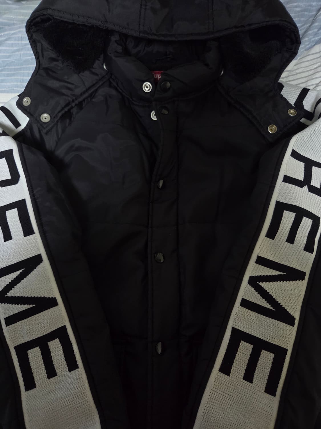 슈프림 14fw 데이토나 패딩 상품이미지2