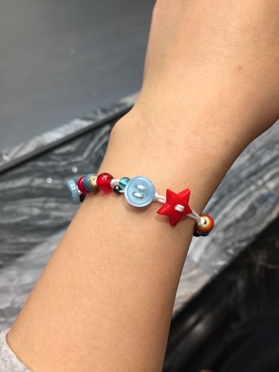 BR 단추 비즈 팔찌 상품이미지3