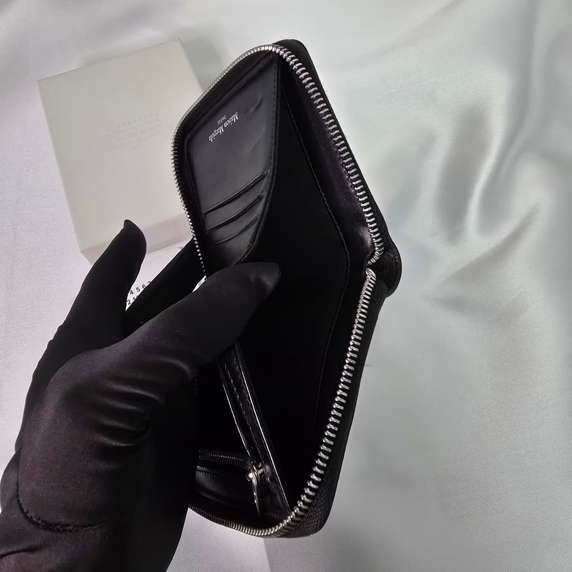 마르지엘라 지퍼 반지갑 상품이미지4