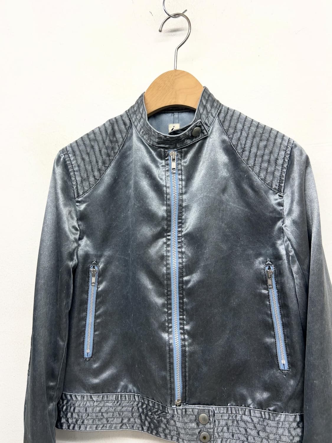 i.o Quilted Biker Style Jacket – Metalli 상품이미지2