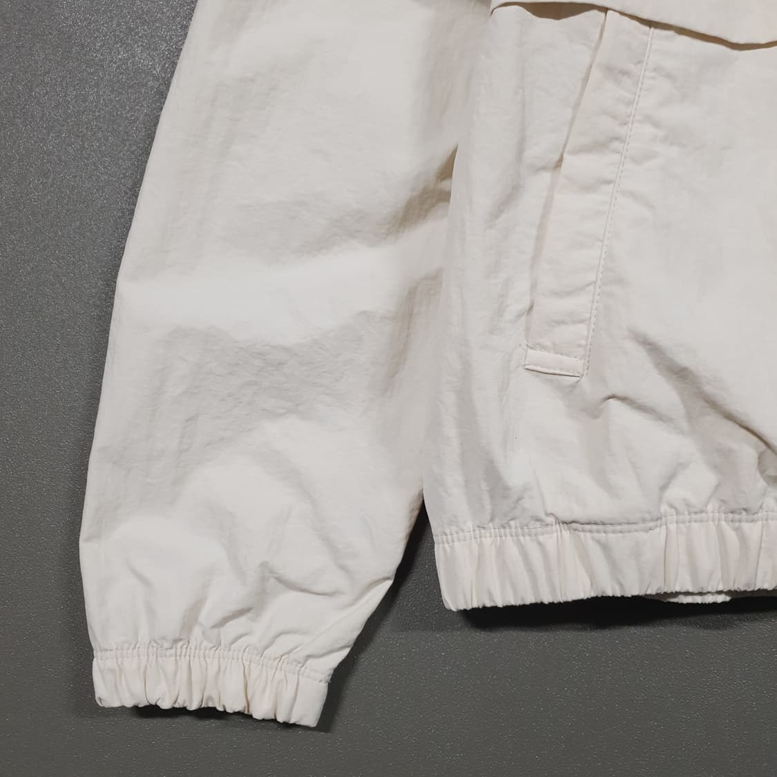 여성 S) 코닥 신형 25ss 에센셜 빅로고 우븐 자켓 아이보리 오버핏 상품이미지4