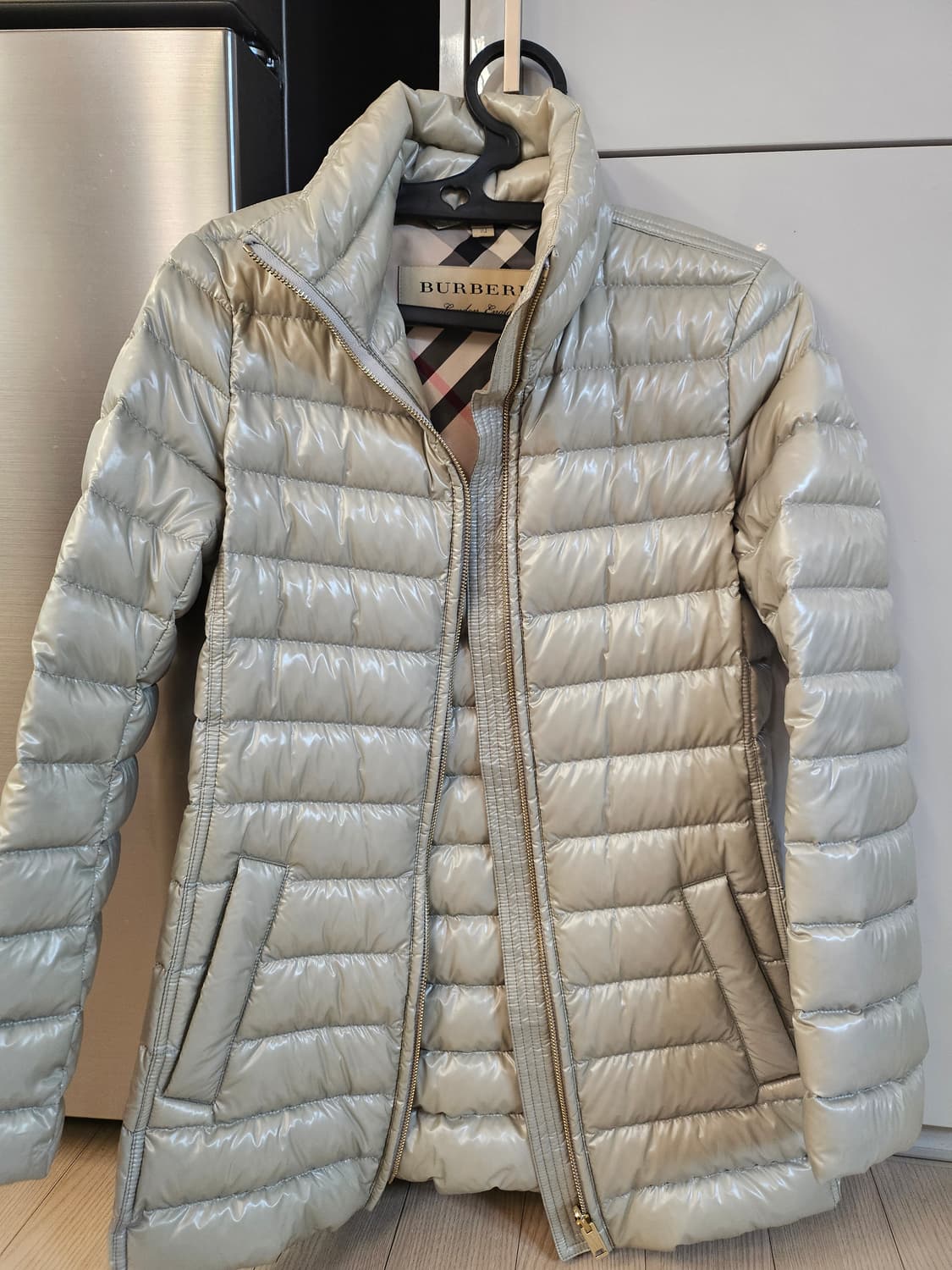 버버리 경량패딩  상품이미지2