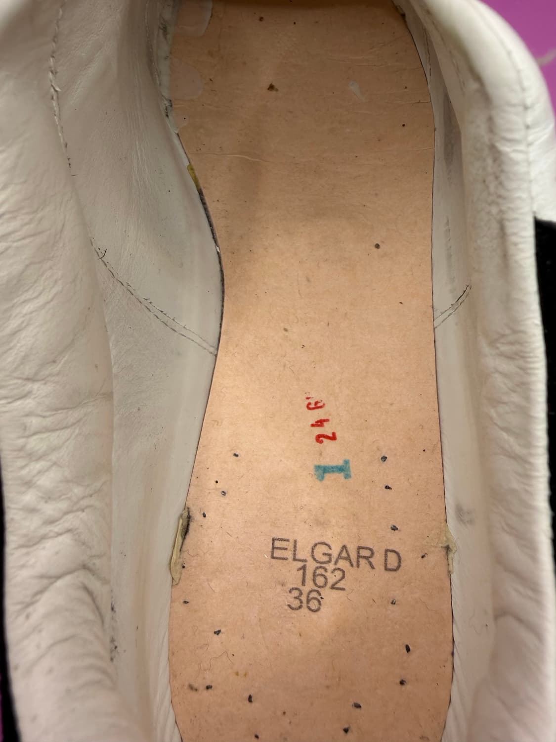 알렉산더 맥퀸 오버사이즈 벨크로 스니커즈 (화이트/블랙) 상품이미지7