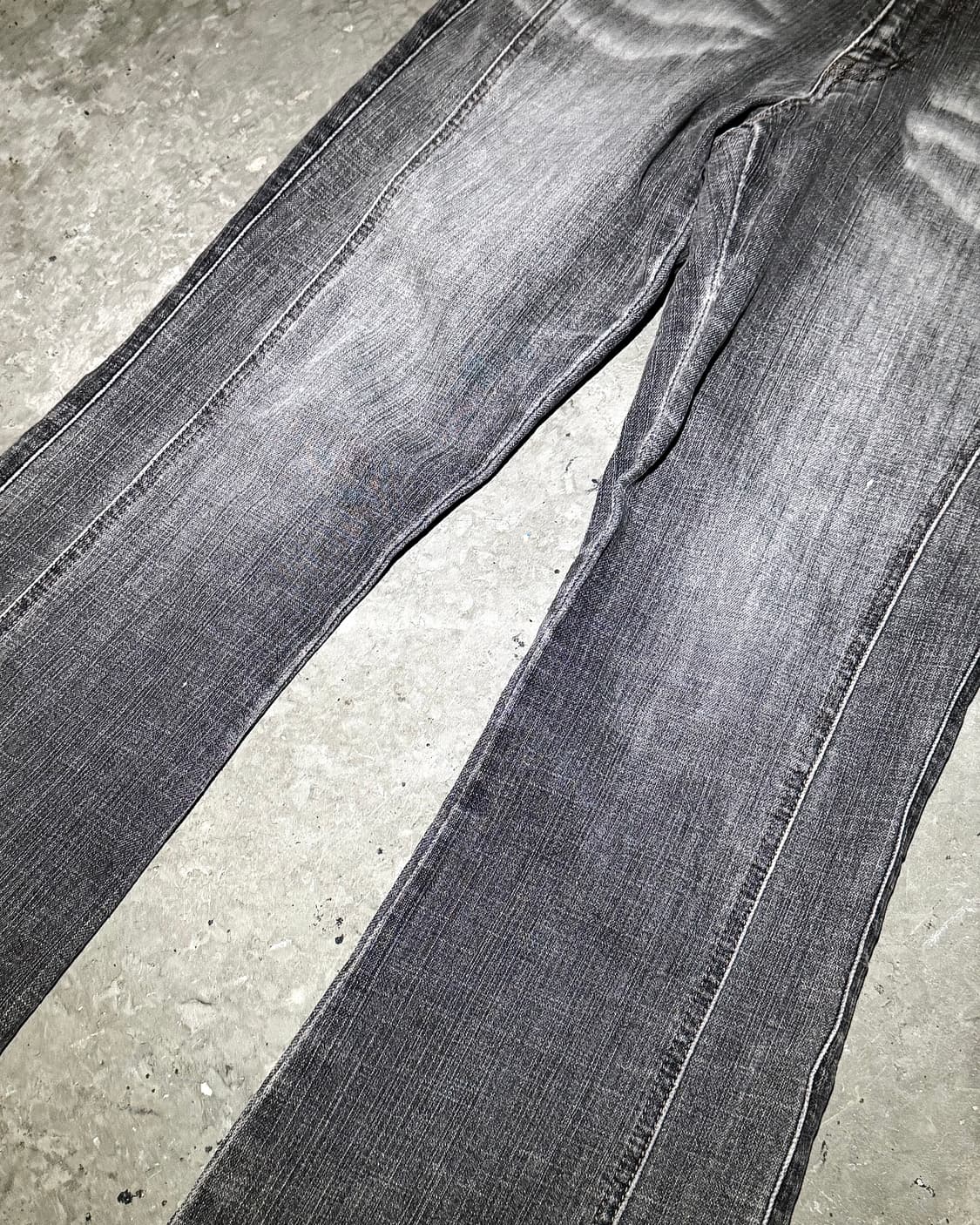 Grey Wash Denim Boot-cut Pants 상품이미지7