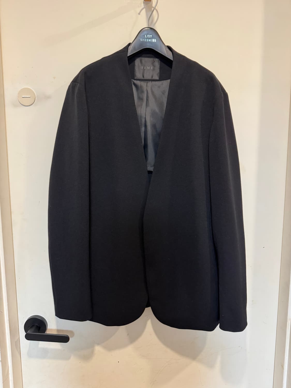 타임옴므 노카라 블랙 자켓  상품이미지1