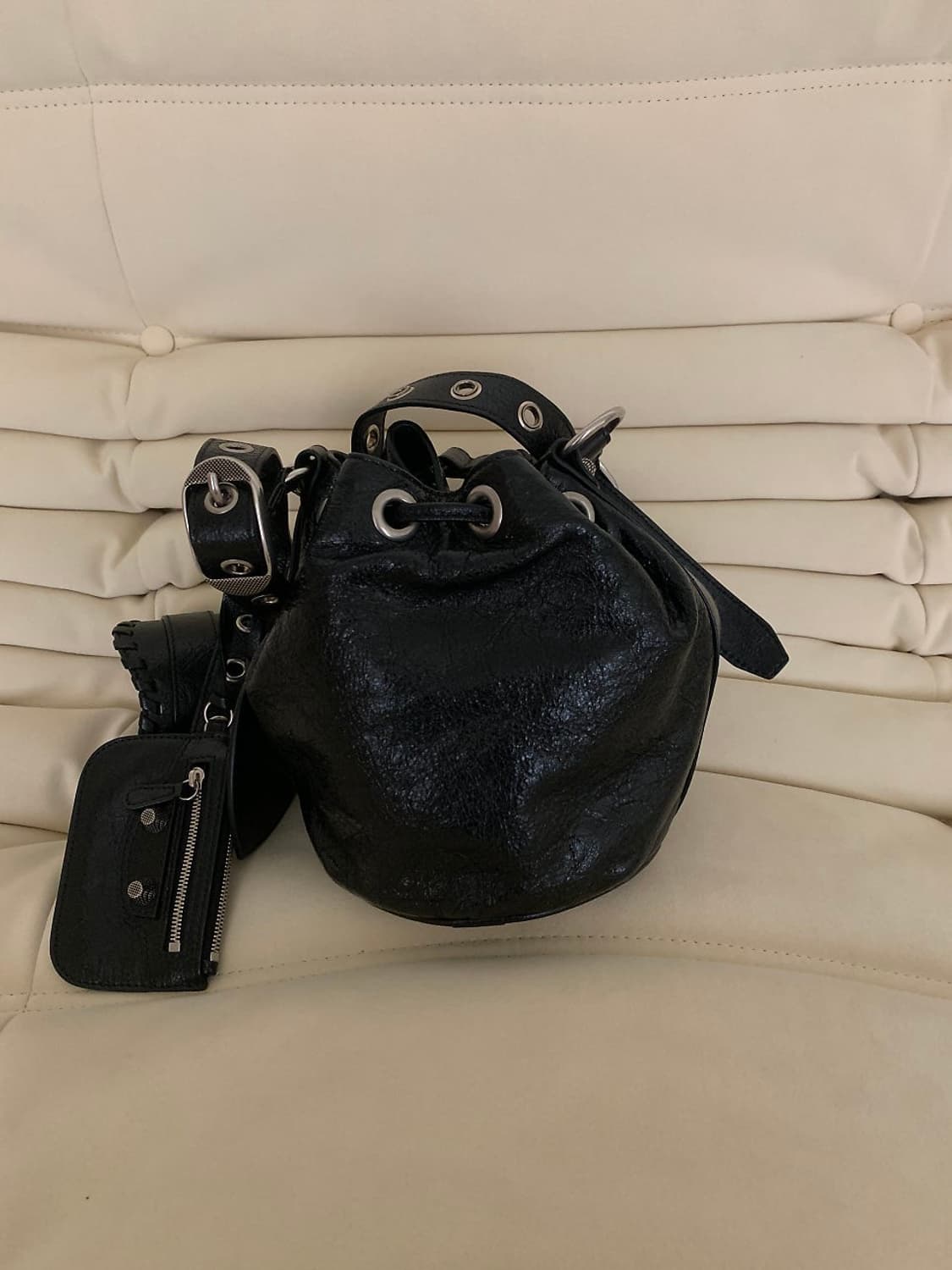 발렌시아가 르 카골 버킷백 xs 상품이미지2