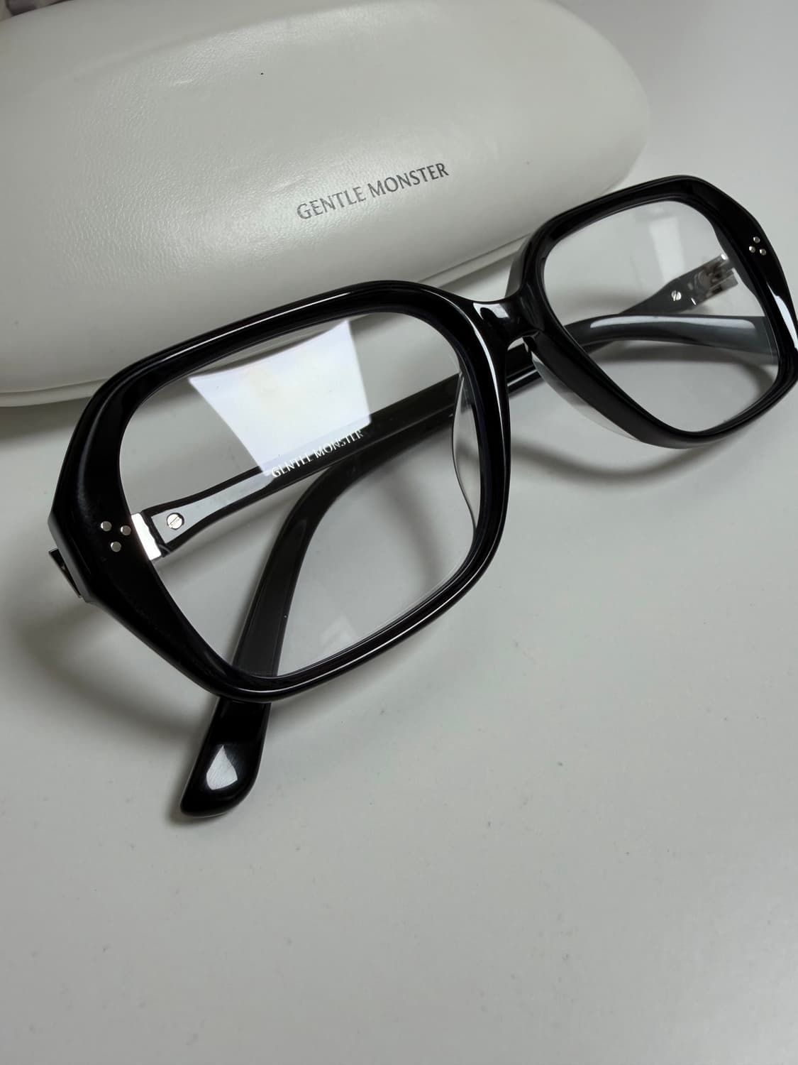 젠틀몬스터 BECA 상품이미지2