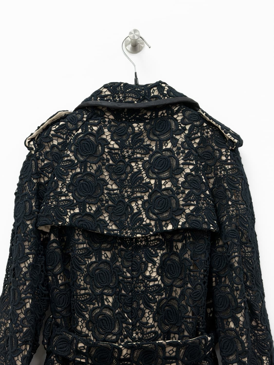 블루마린 로즈 레이스 실크 라이닝 트렌치 코트 상품이미지4