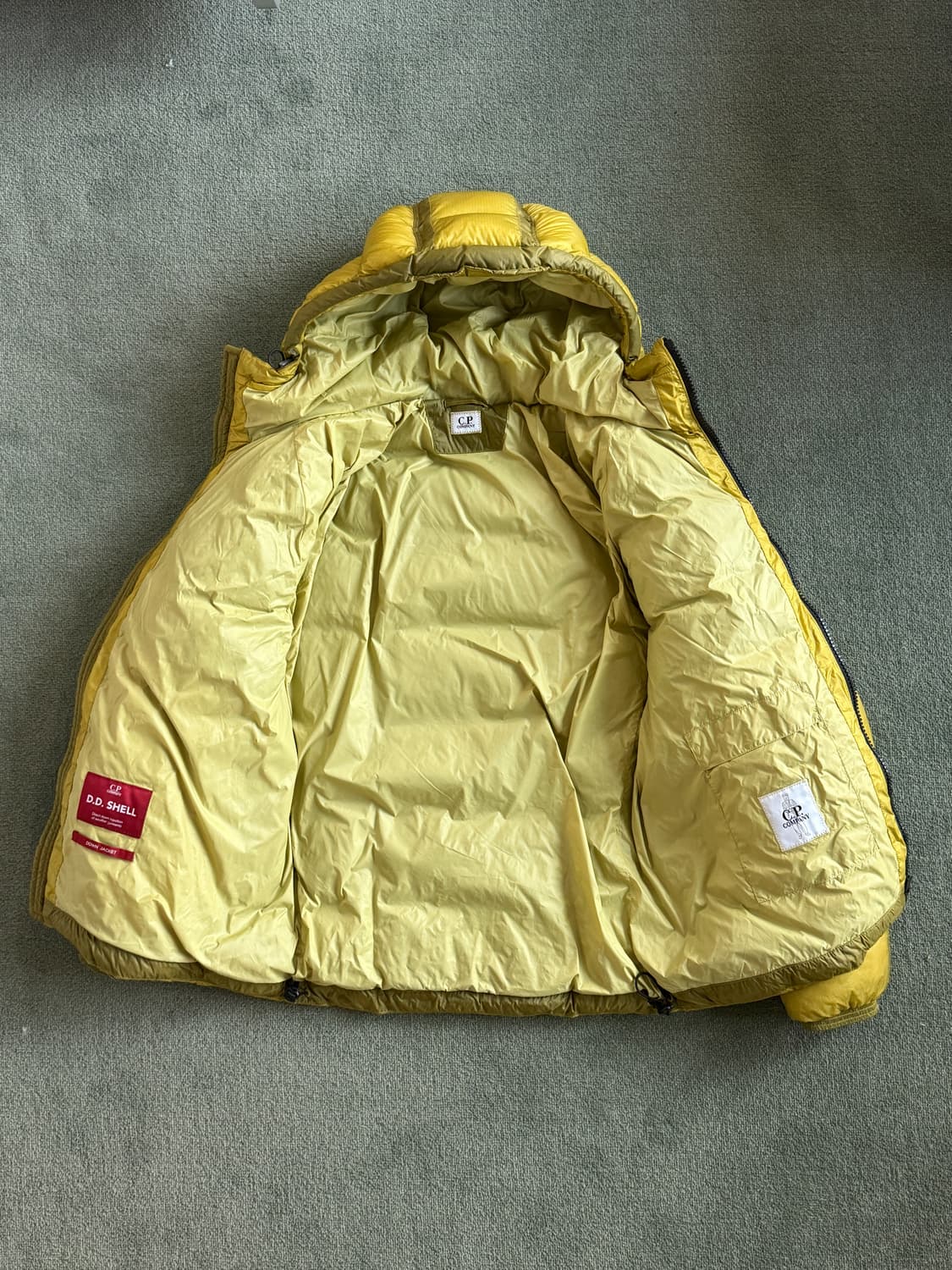 C.P. 컴퍼니 DD쉘 패딩 46사이즈 상품이미지8