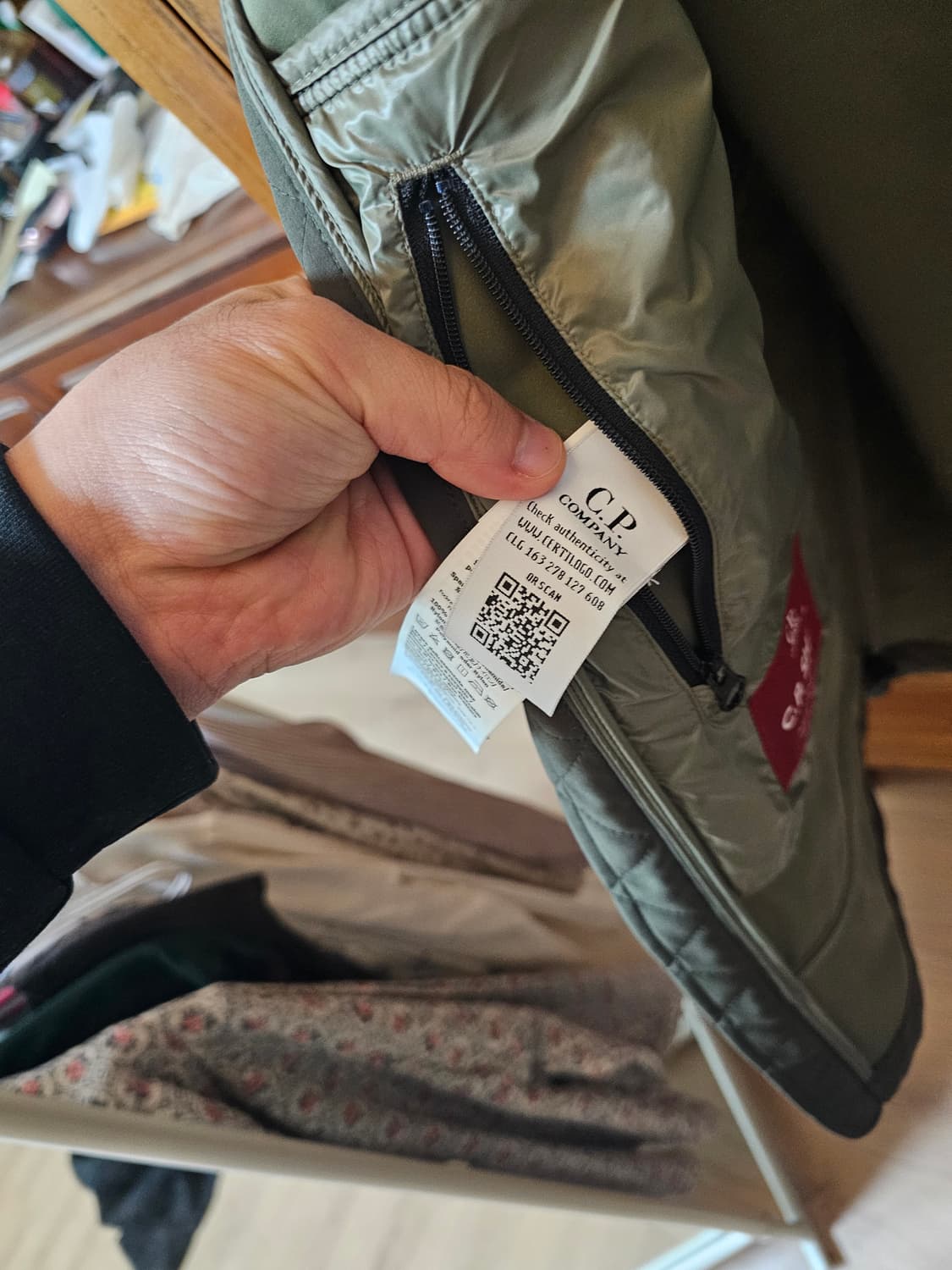 상태 정말 좋음!!프로택 cp씨피컴퍼니 프로택 바람막이 자켓 팔아요 상품이미지6