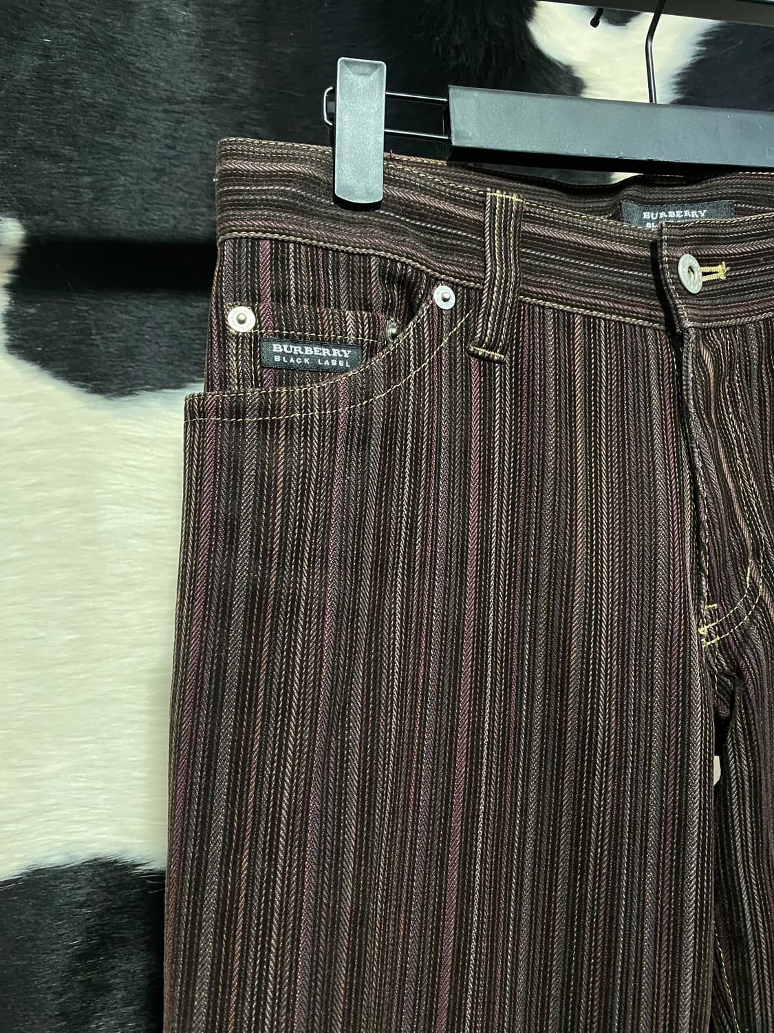 Burberry 웨스턴 디테일 스트라이프 코듀로이 팬츠 상품이미지3