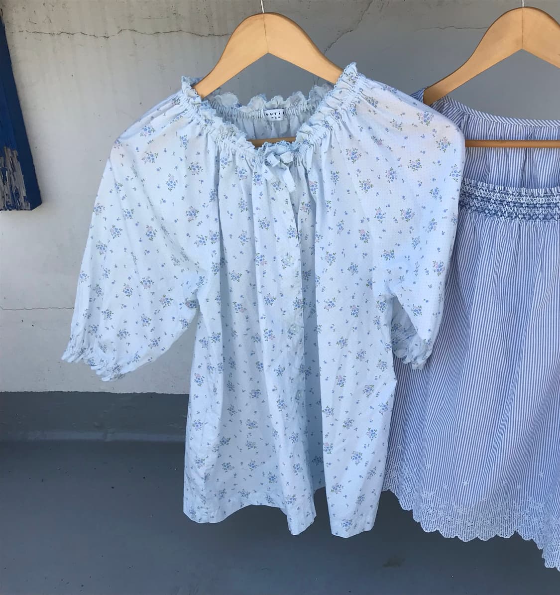 모리걸 잔꽃 블라우스  상품이미지1