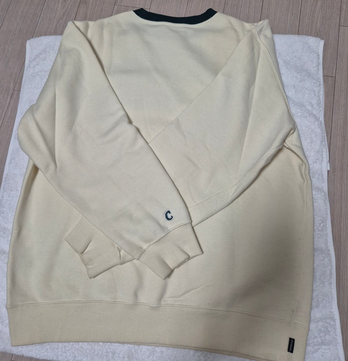 🦕. 커버낫 클로버맨투맨XL 상품이미지4