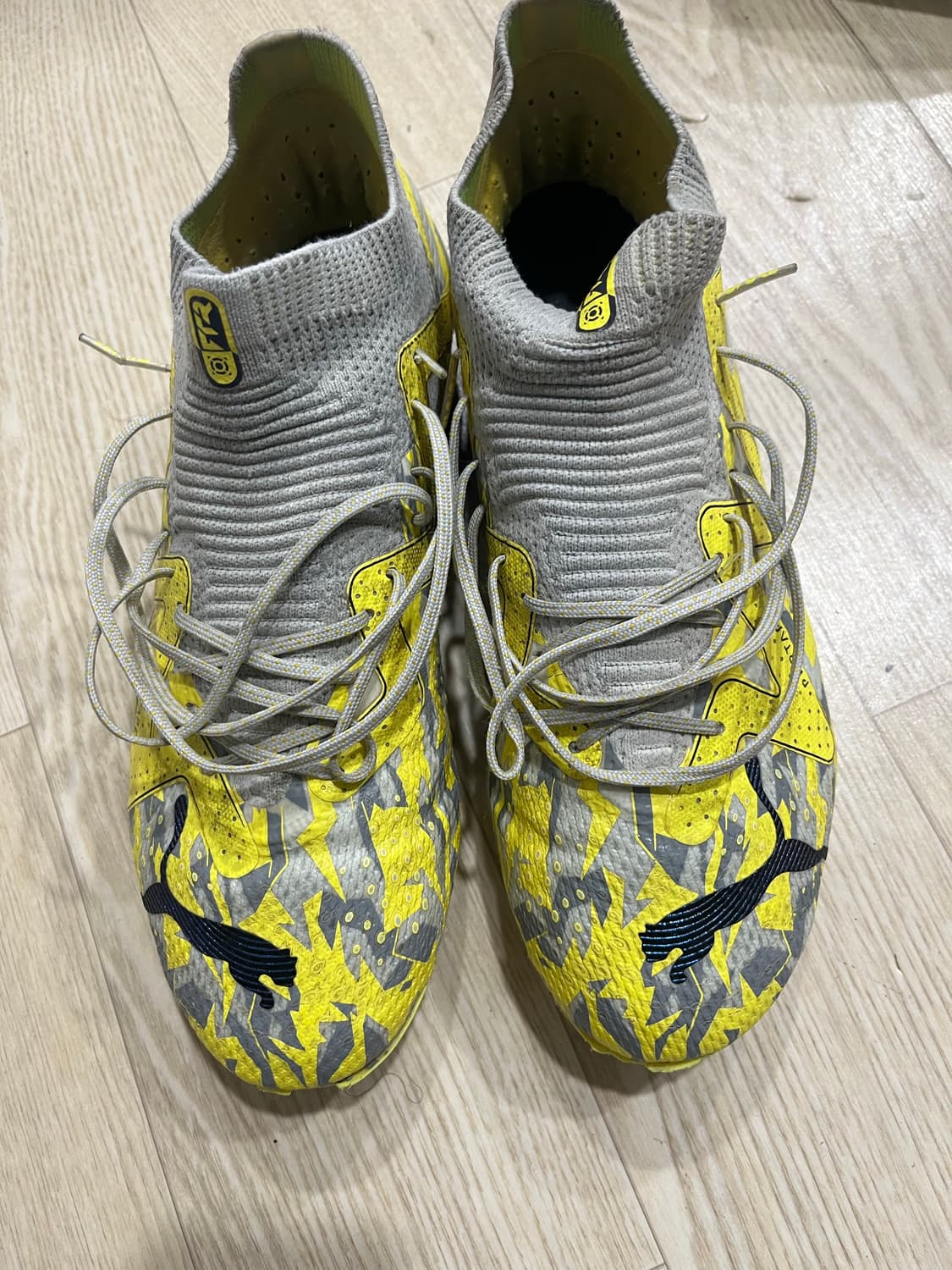 퓨마 축구화 상품이미지1