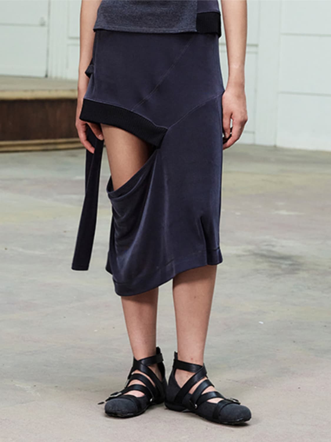 Open YY PANEL CUTOUT SKIRT 상품이미지5