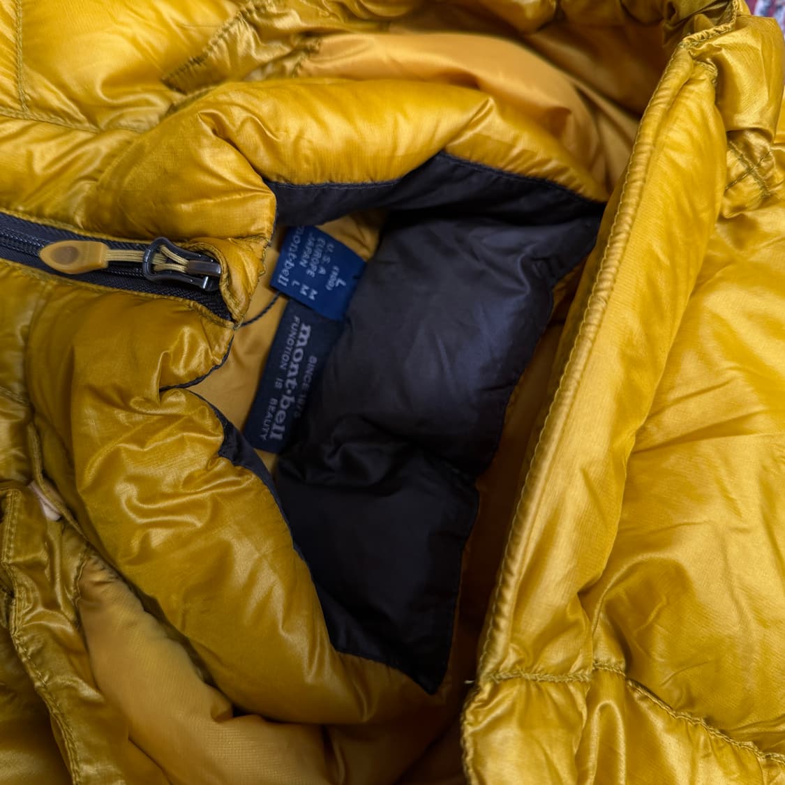 몽벨 900필 구스다운 경량 후드 패딩자켓 [ 100 ] 상품이미지5